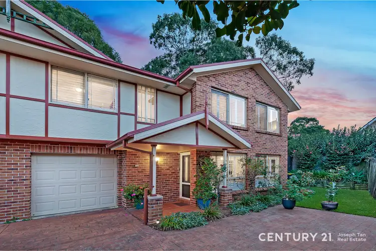 2/21A Tanbark Place, Dural NSW 2158