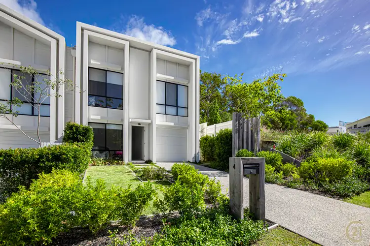4 Curlew Way, Peregian Springs QLD 4573