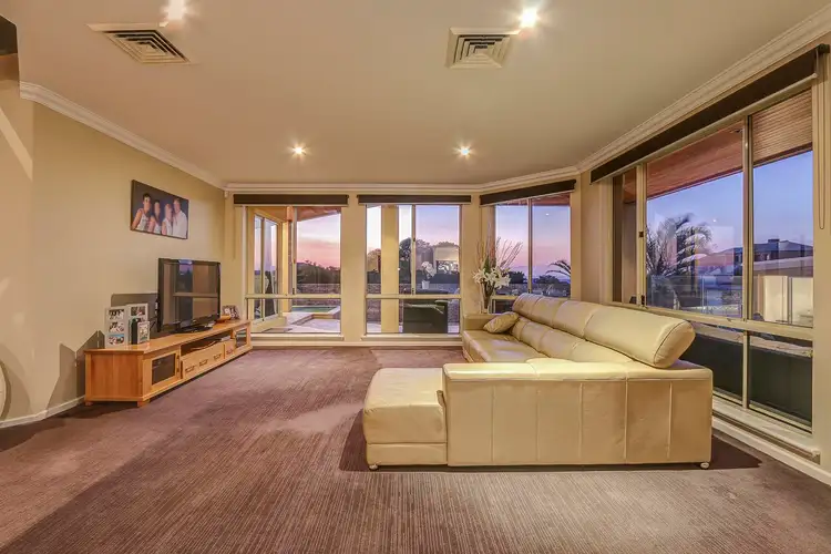 Sixth view of Homely house listing, 2 Chalmers Court, Mindarie WA 6030