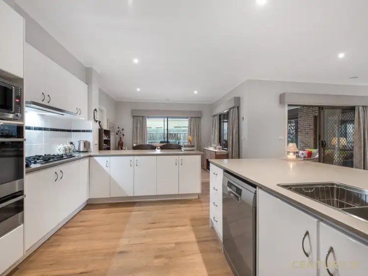 Second view of Homely house listing, 8 Lavender Avenue, Pakenham VIC 3810