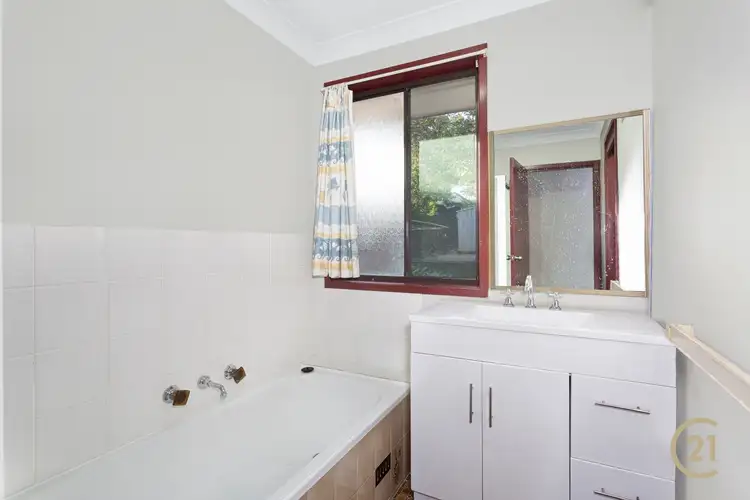 Fourth view of Homely house listing, 25 Woodlark Place, Glenfield NSW 2167
