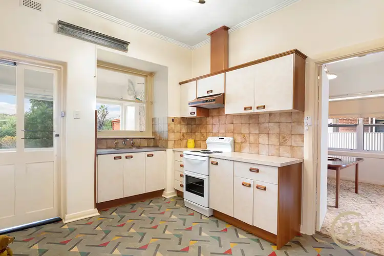 18 Overland Road, Croydon Park SA 5008