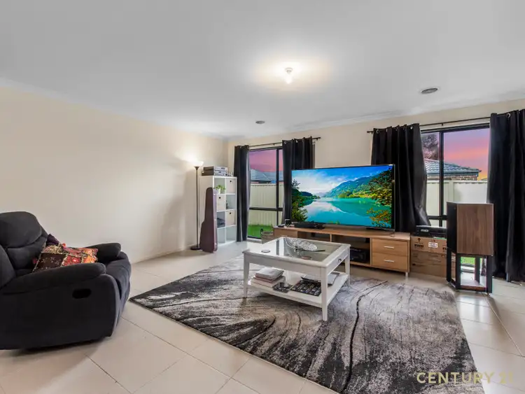 Fifth view of Homely house listing, 25 Salvia Avenue, Pakenham VIC 3810