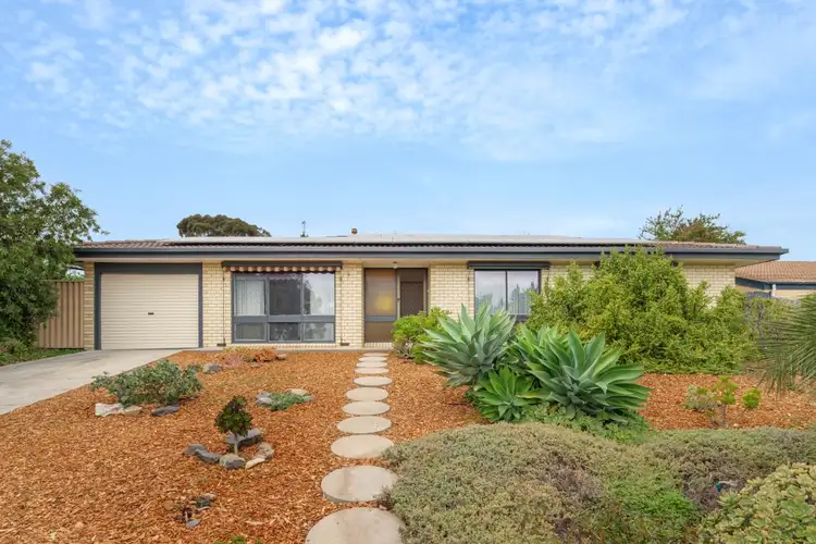 6 Falcon Ave, Hallett Cove SA 5158