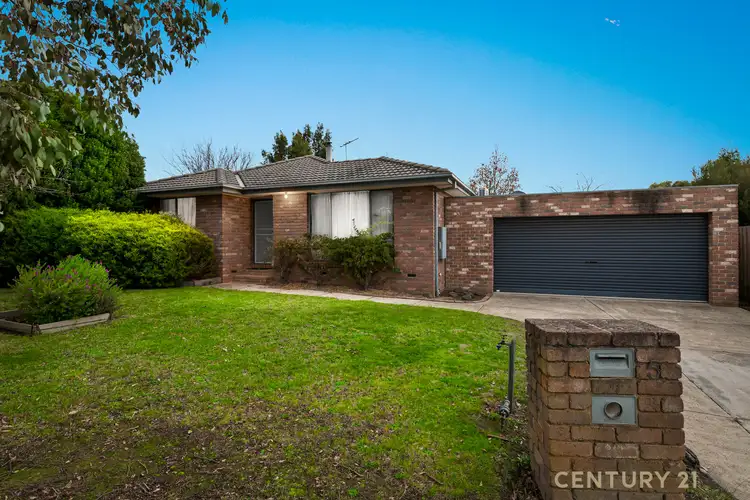 Main view of Homely house listing, 5 Gullquist Way, Pakenham VIC 3810