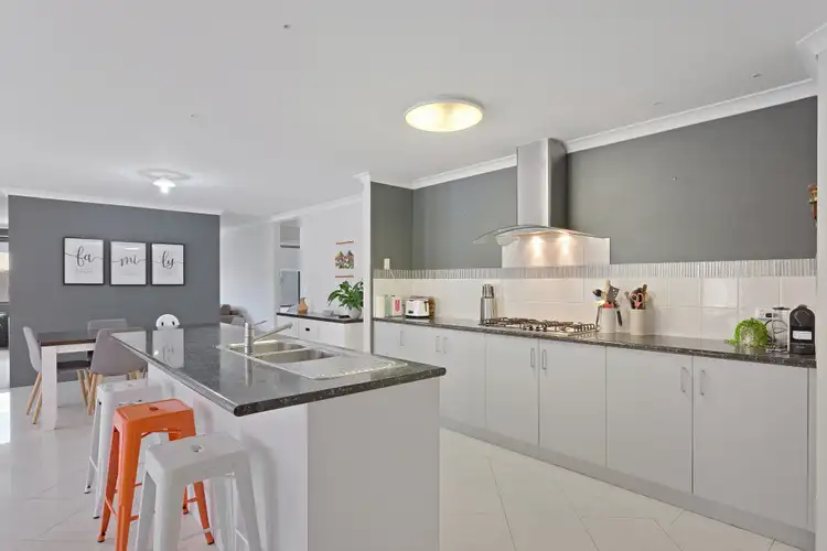 Fourth view of Homely house listing, 5 Apsley Circle, Millbridge WA 6232