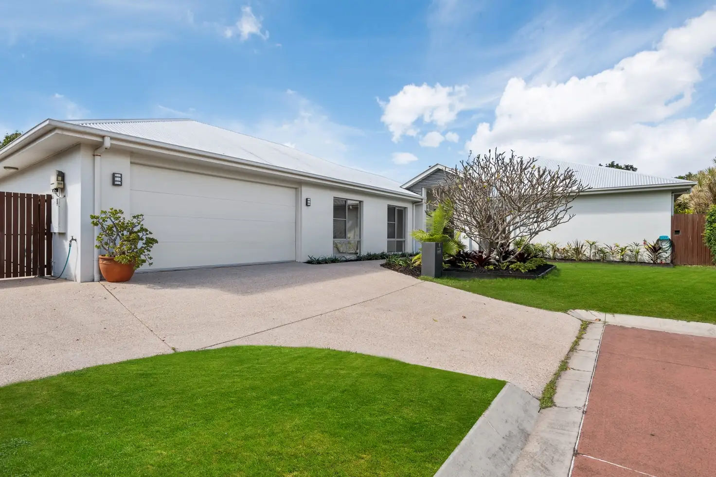 Main view of Homely house listing, 8 Castaway Court, Kawana Island QLD 4575