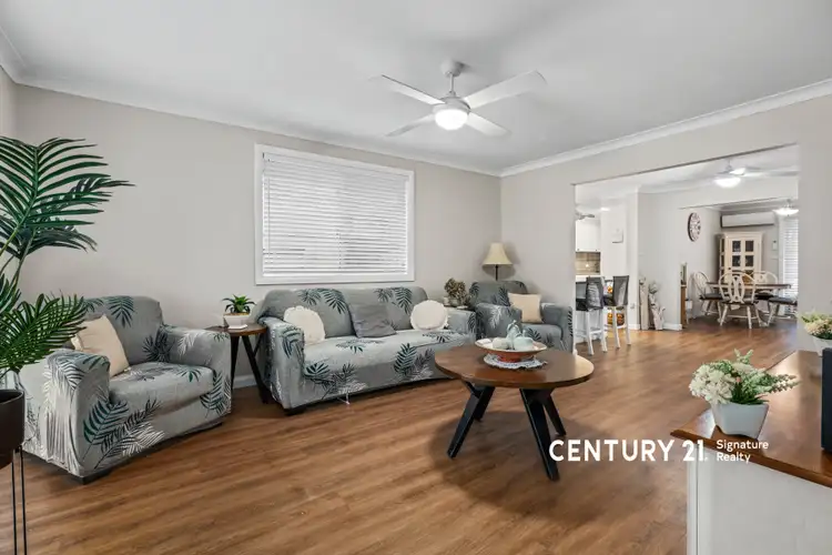 17 Walsh Crescent, North Nowra NSW 2541