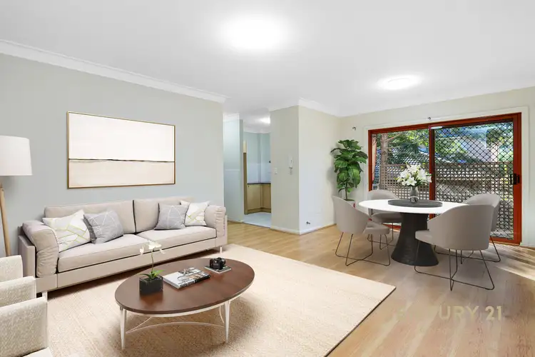2/9-11 Bailey Street, Westmead NSW 2145