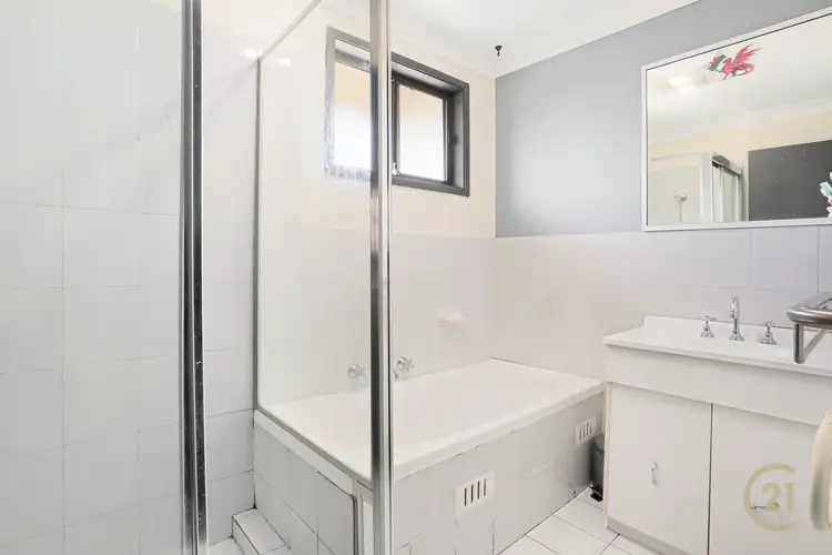 Fifth view of Homely semi-detached listing, 1/25 Porter Street, Minto NSW 2566