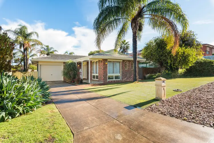 4 Saratoga Avenue, Redwood Park SA 5097