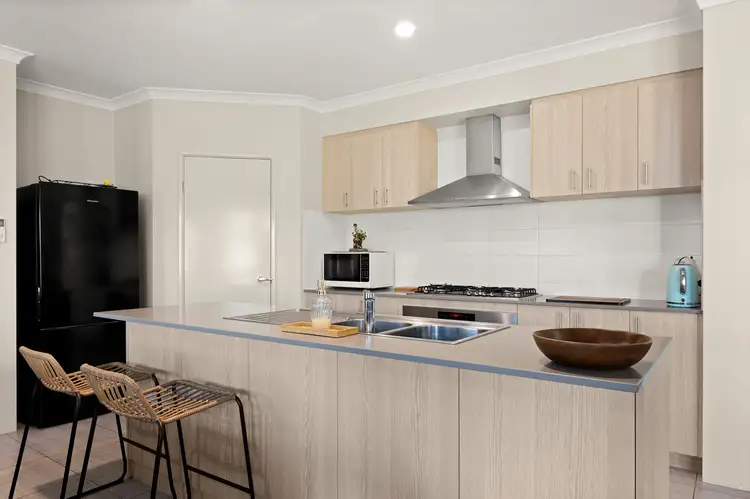 Fifth view of Homely house listing, 2 Unicup Way, Dalyellup WA 6230