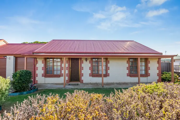 2/1 Heathersay Avenue, Aldinga Beach SA 5173