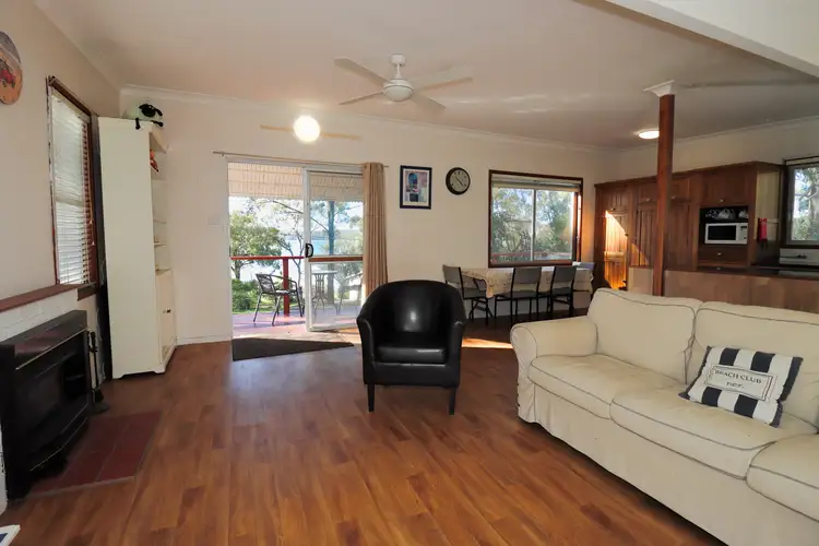 7 Cove Blvd, North Arm Cove NSW 2324