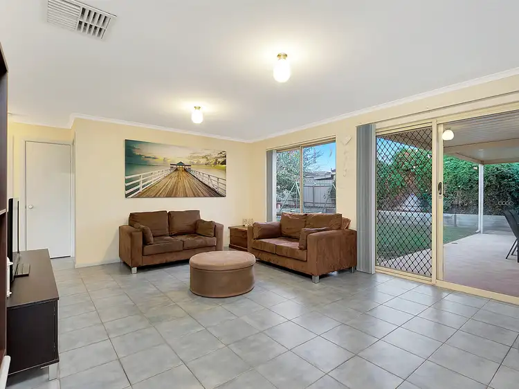 Sixth view of Homely house listing, 32 Yeovil Circuit, Craigmore SA 5114