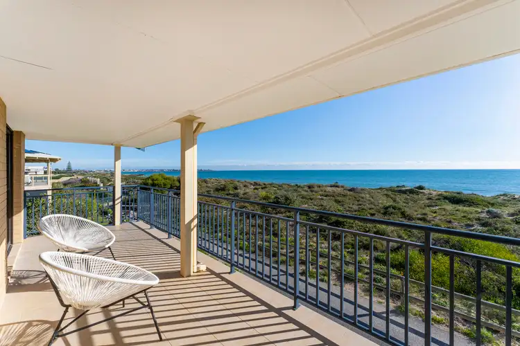 1/12 Quamby Court, Silver Sands WA 6210
