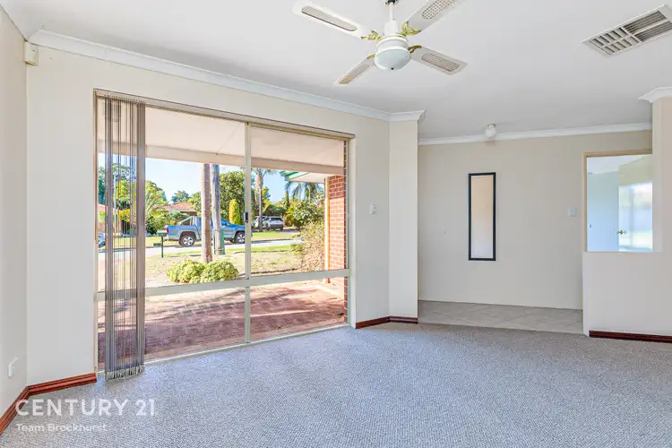 Seventh view of Homely house listing, 2 Jimmons Way, Thornlie WA 6108