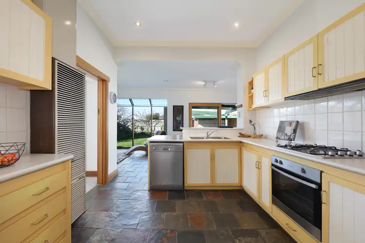 Fifth view of Homely house listing, 22 The Highway, Bentleigh VIC 3204