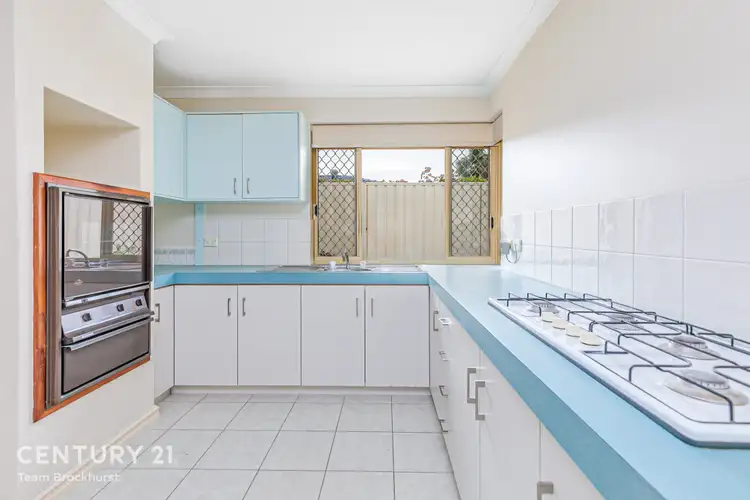 2/14 Skytown Place, Queens Park WA 6107