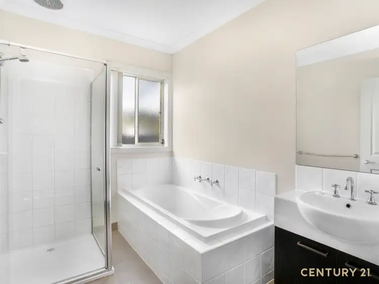 Fifth view of Homely house listing, 4 Orchard Valley Avenue, Pakenham VIC 3810