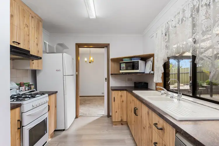 Fourth view of Homely house listing, 2 Saddler Court, Onkaparinga Hills SA 5163