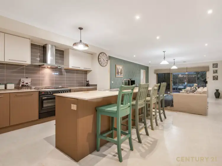 Sixth view of Homely house listing, 39 Honeyeater Way, Pakenham VIC 3810