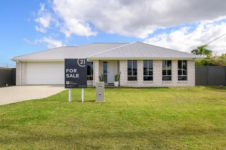 19 Canberra Avenue, Cooloola Cove QLD 4580