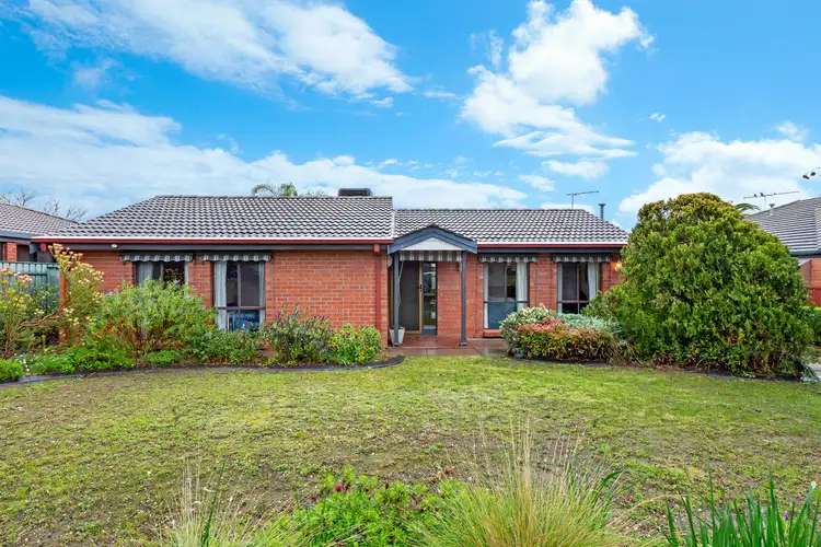 5 Derek Crescent, Morphett Vale SA 5162