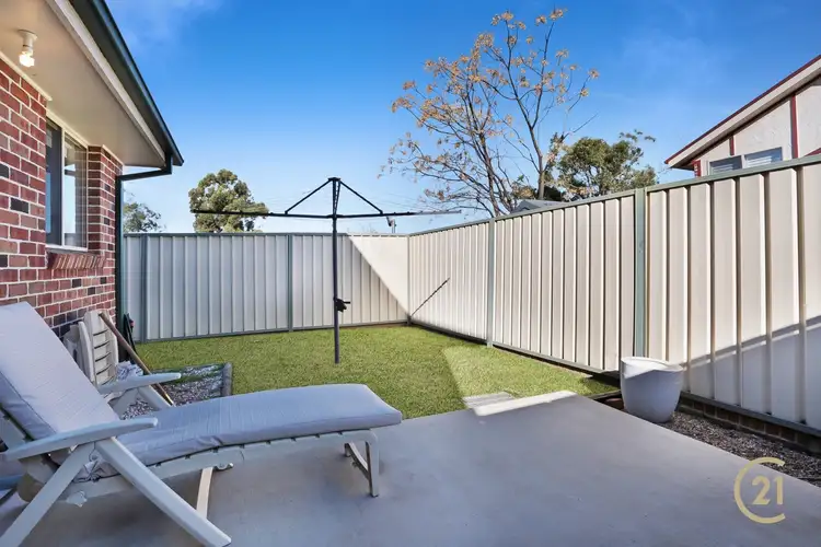 4/2 Dutton Place, Glenmore Park NSW 2745