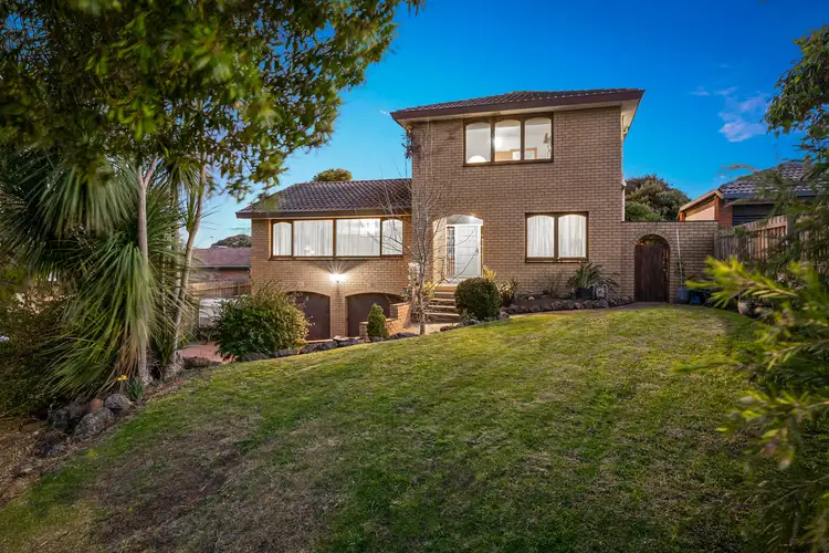 48 Outlook Drive, Berwick VIC 3806