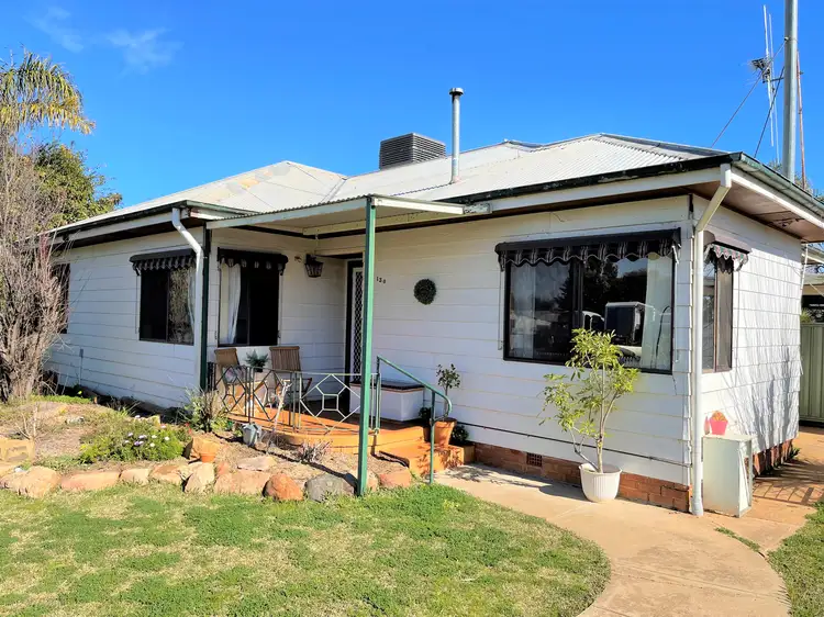 130 Farnell Street, Forbes NSW 2871