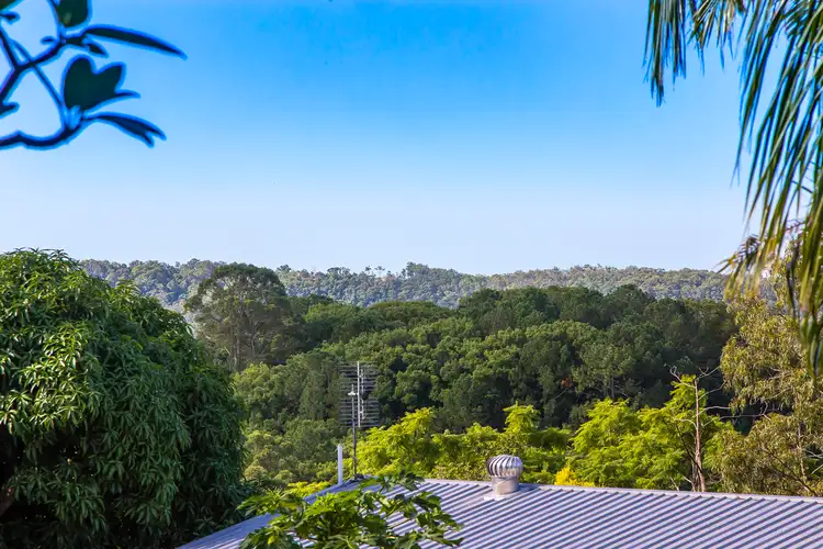 1 Thomas Crescent, Nambour QLD 4560