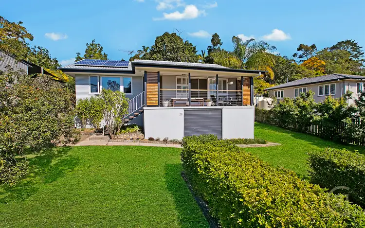 27 Menangle Avenue, Arana Hills QLD 4054