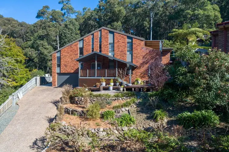 18 Wollundry Close, Eleebana NSW 2282