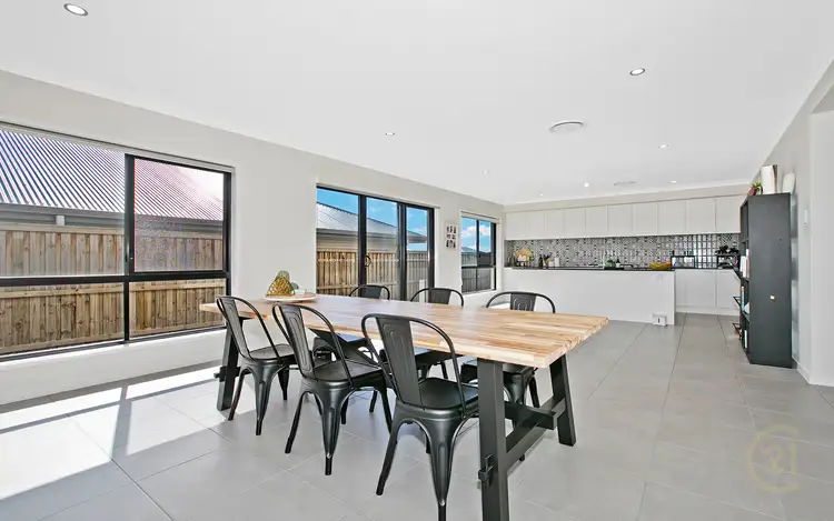 Fifth view of Homely house listing, 2 Taunton Circuit, Upper Kedron QLD 4055