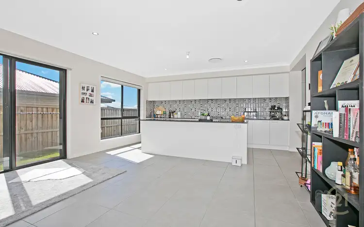 Sixth view of Homely house listing, 2 Taunton Circuit, Upper Kedron QLD 4055