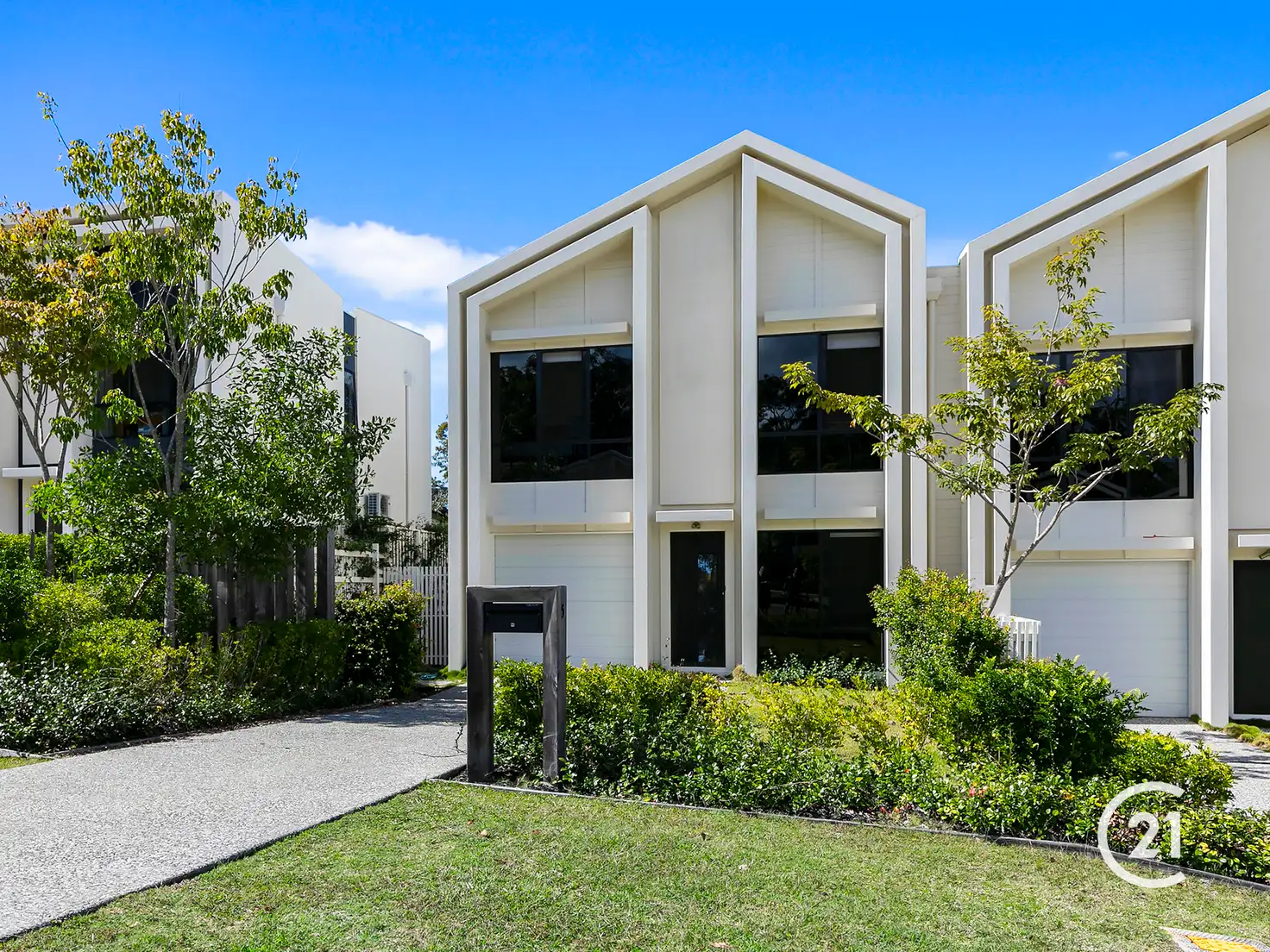 Main view of Homely townhouse listing, 5 Curlew Way, Peregian Springs QLD 4573