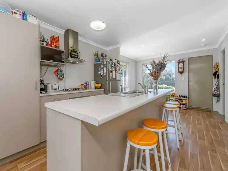 Fifth view of Homely house listing, 32 Bottlenose Circuit, Waikiki WA 6169