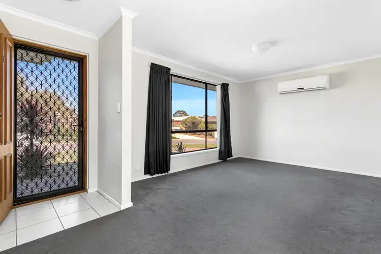 Second view of Homely house listing, 5 Windsor Court, Morphett Vale SA 5162