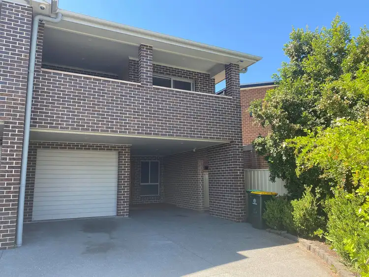 16a Columbine Avenue