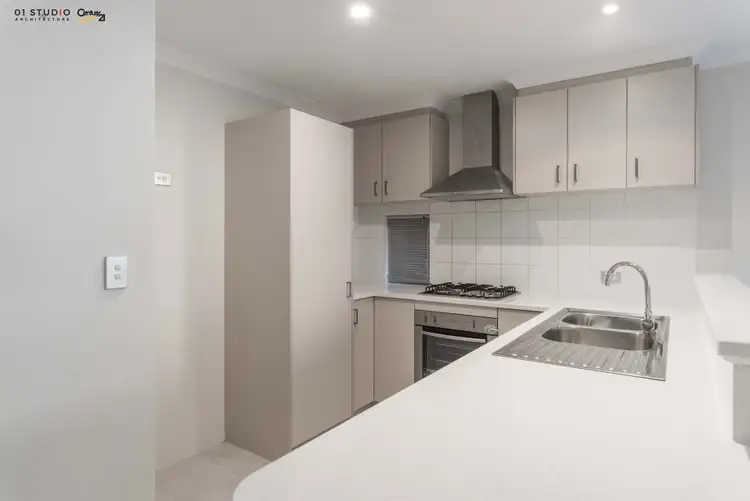 8D Lacey Street, Beckenham WA 6107