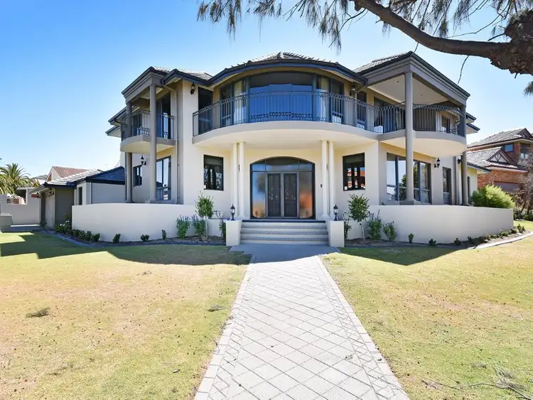 18 Kinsale Drive, Mindarie WA 6030
