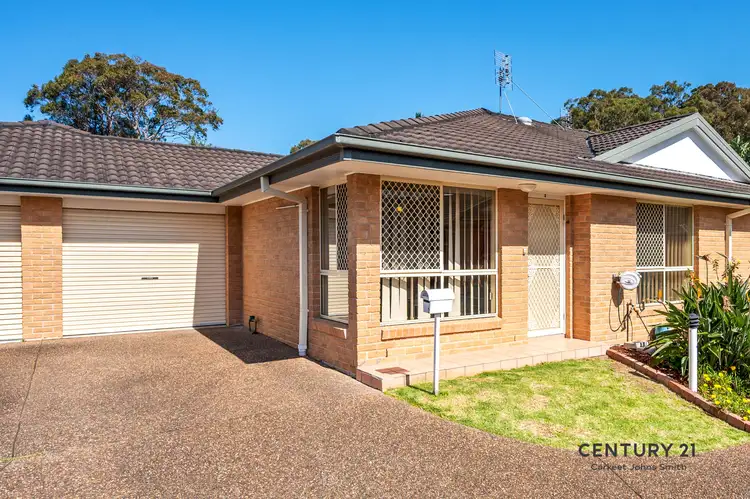 2/17A Tango Street, Mount Hutton NSW 2290