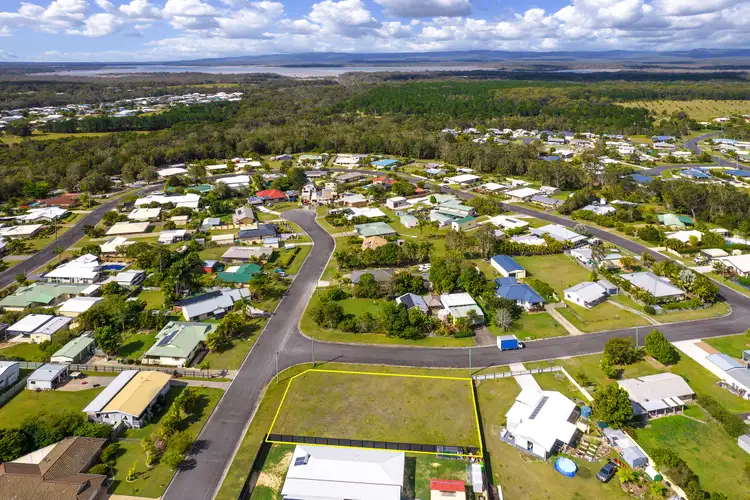 8 Aquitania Court, Cooloola Cove QLD 4580