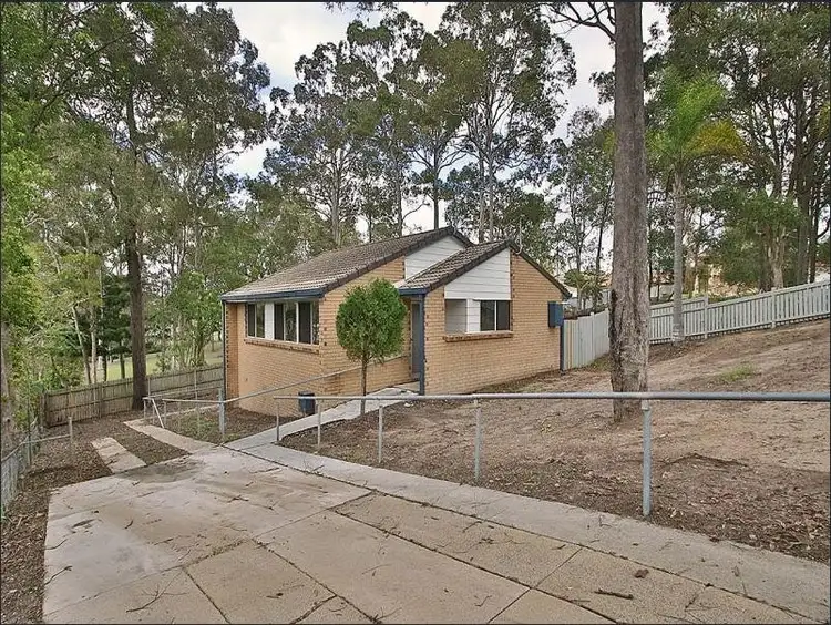 67 Eastwood Drive, Mansfield QLD 4122