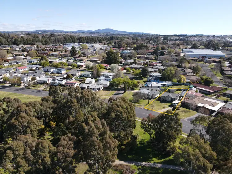 49 Burrendong Way, Orange NSW 2800