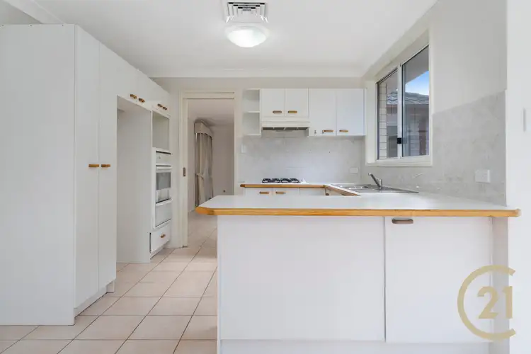 Fifth view of Homely house listing, 4 Lyndhurst Court, Wattle Grove NSW 2173