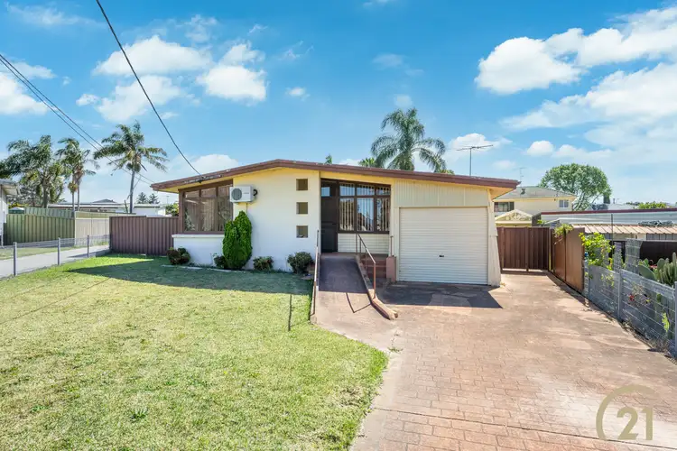 17 Edel Place, Fairfield West NSW 2165