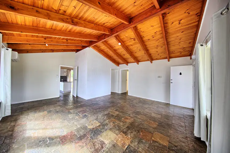 72 Remembrance Driveway, Tahmoor NSW 2573