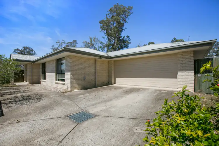 2/1 Suncrest Court, Southside QLD 4570